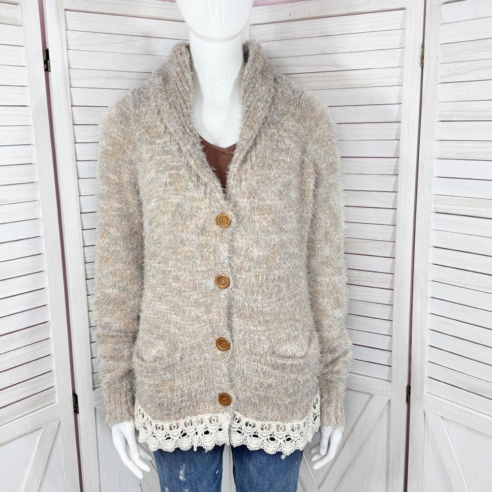 Gimmicks by BKE Eyelash Yarn Lace Trim Cardigan Sweater Tan‎ Multi Small